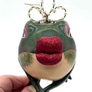 Kathrine Collection Kissing Frog Ornament Queen Prince Unique Decor